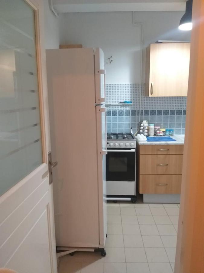 El Aouina: Superbe appartement S+1 en résidence Tunis Extérieur photo